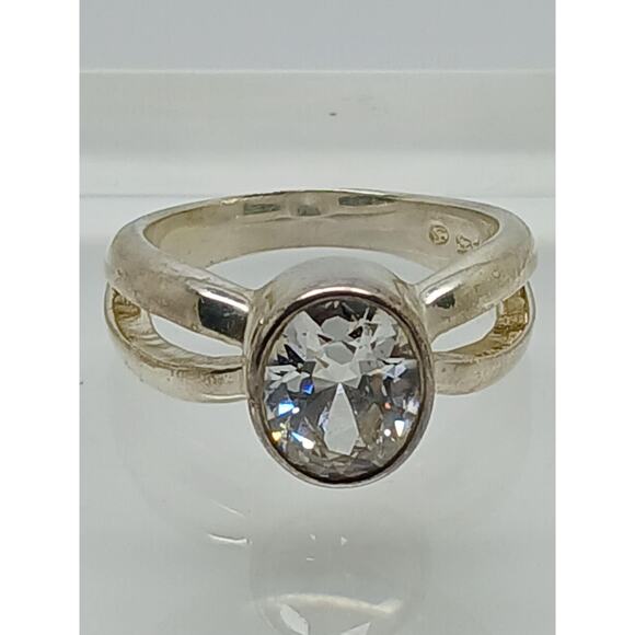 Vintage Sterling Silver Oval Solitaire Engagement Ring Size 9 Estate Jewelry - Picture 1 of 10